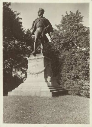 Stralsund. Ansicht des 1909 eingeweihten Denkmals für Ferdinand von Schill