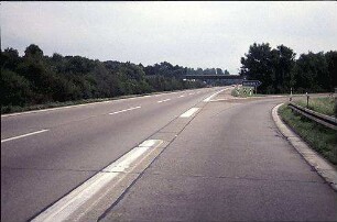 Ausfahrt West von Hauptfahrbahn West (Karlsruhe Richtung Basel)