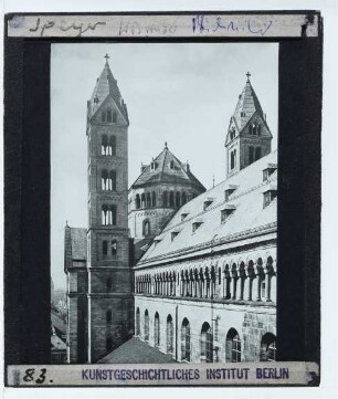 Speyer, Dom : Außenansicht von SO; Lanhaus und Westbau.