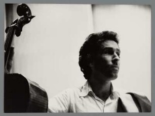 Nathaniel Rosen : Portrait des Cellisten Nathaniel Rosen bei einer Probe mit der Staatskapelle Dresden im Kulturpalast Dresden