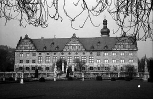 Weikersheim: Parkansicht des Schlosses