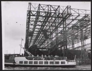 Schiffsbau am Hamburger Hafen