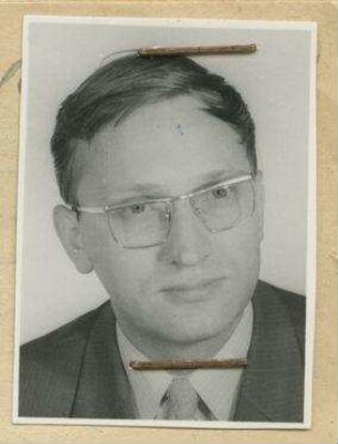 Dr. Bernd Grönwald