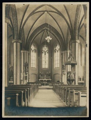 Sankt Matthäus, Altena: Innenansicht