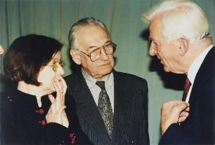 Andrzej Wajda und Altbundespräsident Richard von Weizsäcker