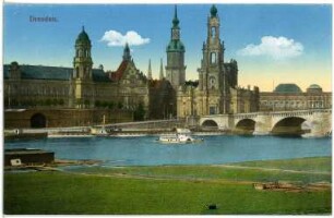 Dresden. Blick über die Elbe auf Ständehaus, Schloss, Hofkirche und Augustusbrücke