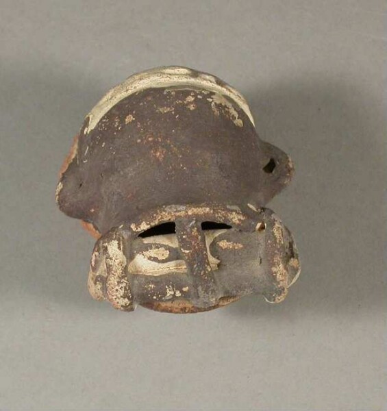 Clay head (fragment)