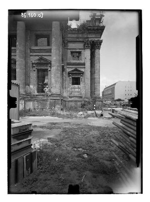 Berlin-Mitte. Deutscher Dom (Wiederaufbau 1982/1996). Teilansicht