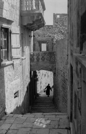 Gasse : Gasse in der Altstadt von Hvar.
