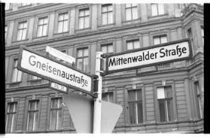 Kleinbildnegativ: Mittenwalder Str. 27-28, 1979