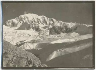 Blick vom Großen Ancohumagletscher auf den Illampú