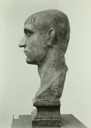 Kolossalkopf des Kaisers Maxentius