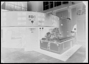 Staustufe Limbach. Kraftwerk. Generator und Regler des Maschinensatzes I.