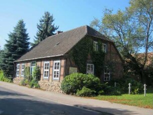 Zützen, Golßen, Bundesstraße 6