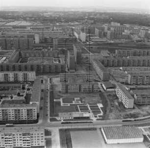 Wohnkomplexe II und III in Halle-Neustadt : Blickrichtung Nordosten