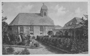 Dorfkirche und Friedhof [Intern. Baufachausstellung mit Sonderausstellungen Leipzig 1913 : Offizielle Postkarte]