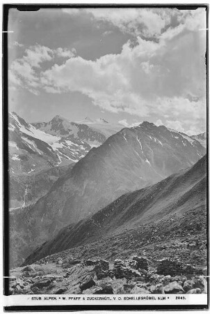 Stubaier Alpen. Wilder Pfaff und Zuckerhütl von der Schellegrübel Alm
