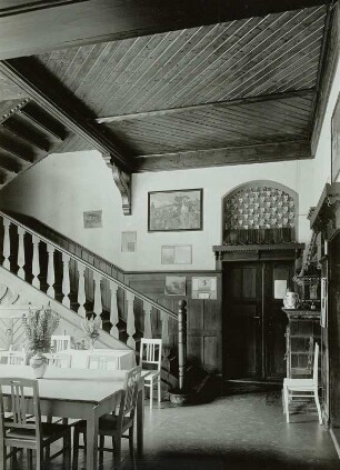 Oelsen-Bienhof (Bad Gottleuba-Berggießhübel-Oelsen). Hammergut (Erholungsheim Landesverein Sächsischer Heimatschutz). Diele