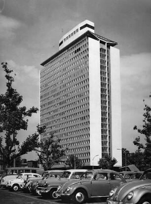 Ludwigshafen am Rhein. Hochhaus der BASF (1954-1957)