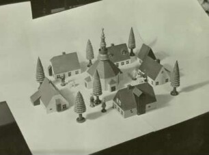 Spielzeugschnitzer, Erzgebirge, Spielzeug, Seiffener Kirche und Holzhäuser