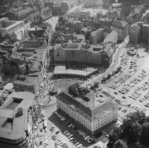 Innenstadt von Leipzig : Blick in die Hainstraße Richtung Südosten zum Markt