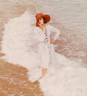 Model im flachen Wasser