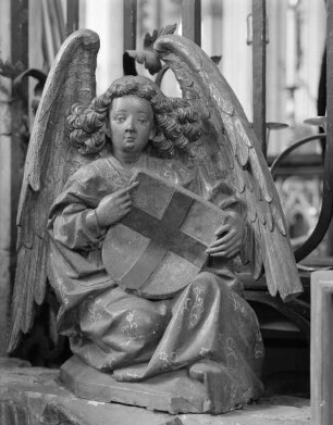 Grabmal des Erzbischofs Dietrich von Moers — Linker Engel mit Wappen des Kölner Erzstifts