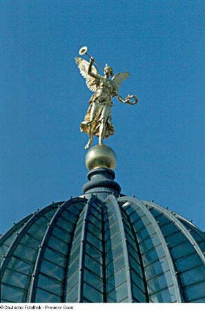 Fama : Ausstellungsgebäude des Sächsischen Kunstvereins. Glaskuppel mit Fama