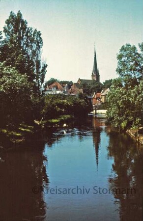 Trave mit Blick auf die Peter-Paul-Kirche
