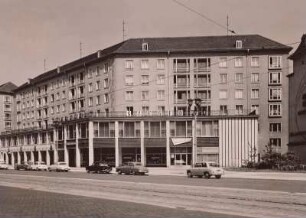Wilsdruffer Straße : Wilsdruffer Straße, Wohnhausblock mit Gaststätte "Szeged"