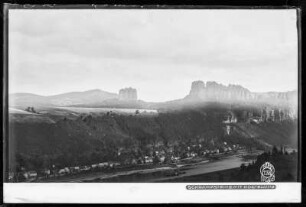 Blick auf Postelwitz und Schrammsteine