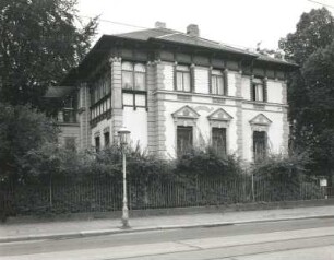 Dresden-Strehlen, Wasastraße 16. Wohnhaus (1901/1915)