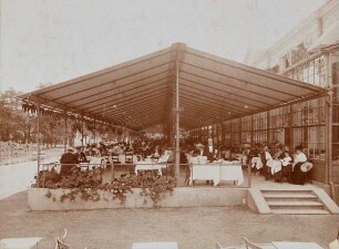 Terrasse der Seebadeanstalt Travemüde