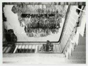 Blick in ein zerfallenes Wohnhaus