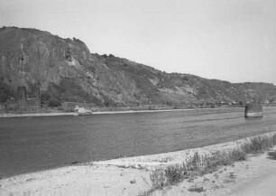 Zerstörte Eisenbahnbrücke Remagen/Rhein