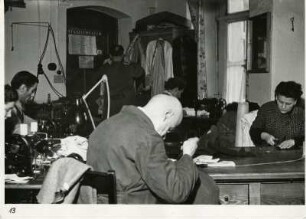 Herrenschneiderei im Mecklenburgischen Staatstheater um 1956