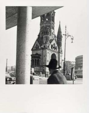 Ohne Titel (Straßenszene Berlin)