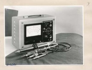 Universal-Röhrenvoltmeter, Foto 1957