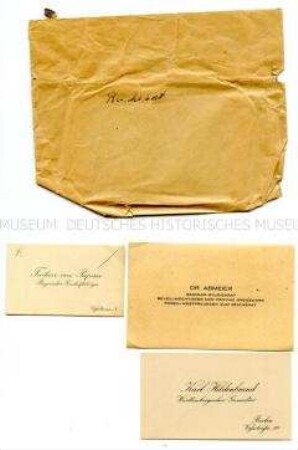 Umschlag mit 15 Visitenkarten aus dem Büro des Reichskanzlers Wilhelm Marx, Umschlag mit eigenhändiger Aufschrift "Reichsrat" - Sachkonvolut