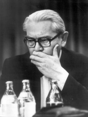 Edmund Osmánczyk (Polen), Publizist : Osmánczyk, Edmund (1913-1989; Publizist)