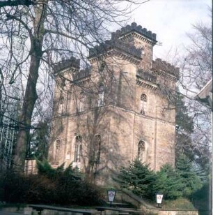 Schloss mit Aussichtsturm auf dem Berg Schöne Höhe (328 m) : Dürrröhrsdorf-Dittersbach. Schloss mit Aussichtsturm auf dem Berg Schöne Höhe (328 m). Erbaut 1831-1833; Entwurf Joseph Thürmer; Auftraggeber Johann Gottlob von Quandt