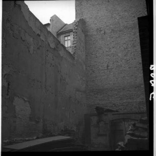 Negativ: Ruine, Rosenheimer Straße 34, 1951
