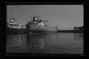 Liselotte Essberger (1966), Essberger.- John T. Essberger, Hamburg