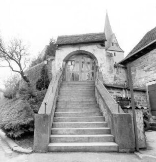 Evangelische Pfarrkirche (Kirche, ev.); Ortenberg, Am Berg 5, Am Berg