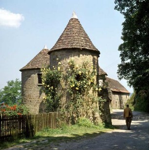 Burg Guttenberg — Torbau