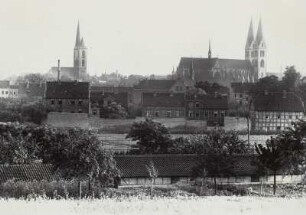 Halberstadt, Stadtansicht : Halberstadt. Blick auf Dom und Martinskirche