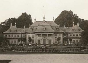 Schloss Pillnitz : Dresden-Pillnitz. Schloß Pillnitz. Bergpalais