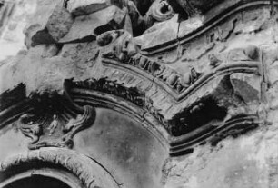Ruine der Frauenkirche: Detail aus dem Altar