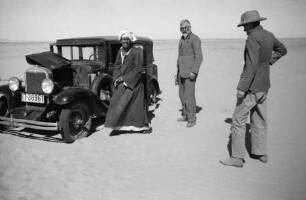 Auto im Wüstensand steckengeblieben