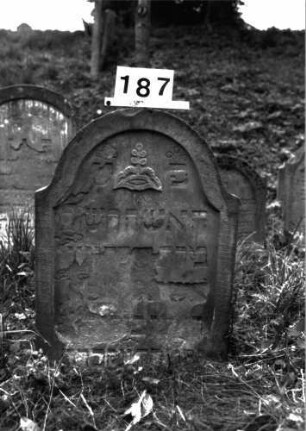 Grabstein 187